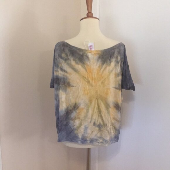 L/S LOVE TANJANE Tops FF51 3999, 4000 - Picture 2 of 5